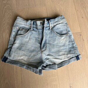 Light wash denim shorts Size 1 blue